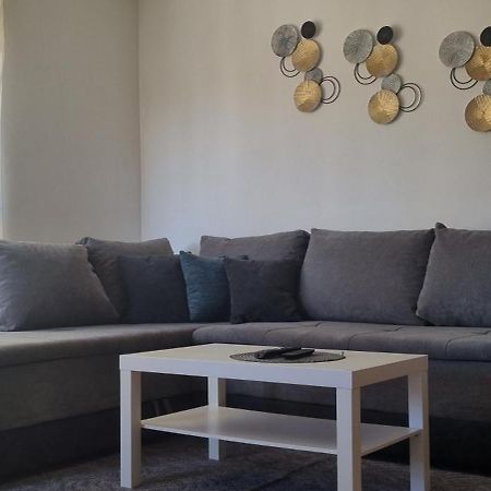 Apartman Bruna Загреб Екстериор снимка